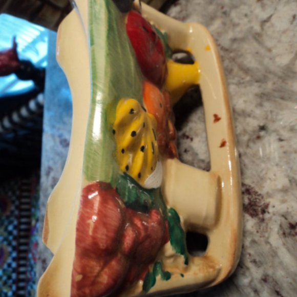 vintage cookie jar "Picnic Basket" - Picture 10 of 10